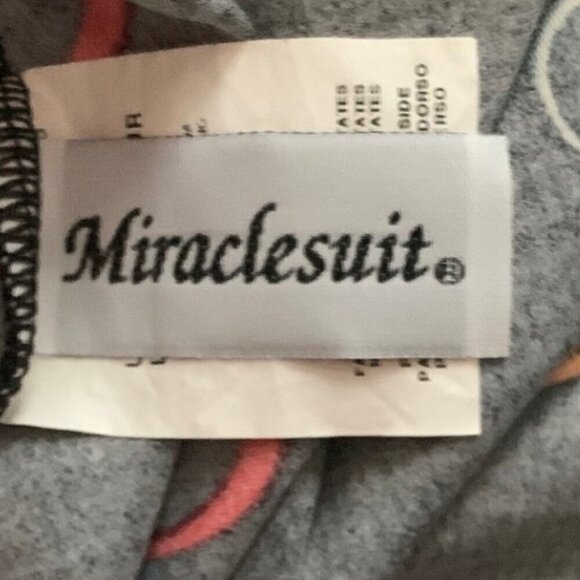 Miraclesuit Black and Circular design Swim Skirt Size Large - Picture 5 of 6